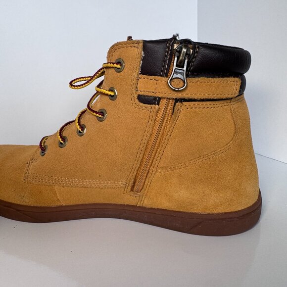 Timberland boots, size boys' 7, look like size women's 7, unisex - Picture 14 of 16